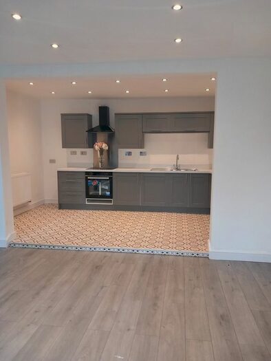 3 Bedroom End Of Terrace House To Rent In Swansea Road, Trebanos, Pontardawe, Swansea, City And County Of Swansea., SA8