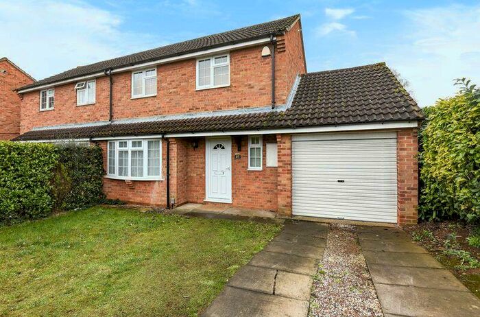3 Bedroom Semi-Detached House To Rent In Tweed Crescent, Bicester, OX26