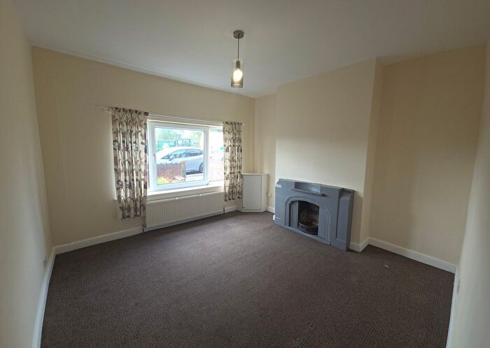2 Bedroom Semi Detached House To Rent In Chesterfield Road, North Wingfield, S42
