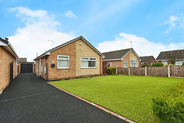 3 Bedroom Bungalow For Sale In Watkinson Gardens, Waterthorpe, Sheffield, S20