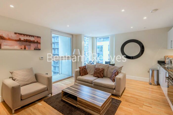 2 Bedroom Flat To Rent In Cobalt Point, Millharbour, London, E14