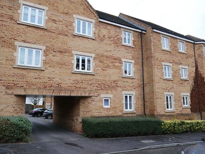 2 Bedroom Flat To Rent In Abbey Manor Park, Yeovil, BA21
