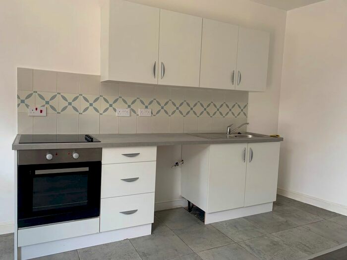 1 Bedroom Flat To Rent In Fountains Road, Kirkdale, Liverpool, L4