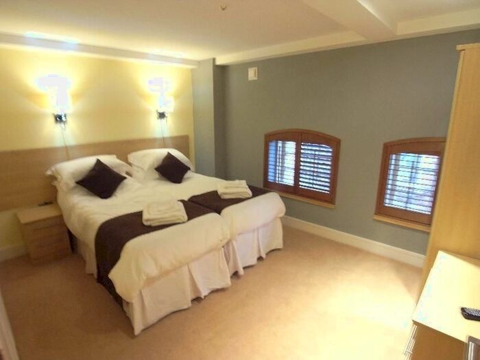 2 Bedroom Flat To Rent In Clifford Street, York, North Yorkshire, Uk, YO1