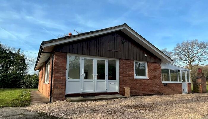 3 Bedroom Detached Bungalow To Rent In Linnards Lane, CW9