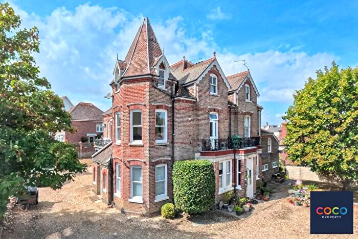 2 Bedroom Flat For Sale In Carlton Road North, Regina House, DT4