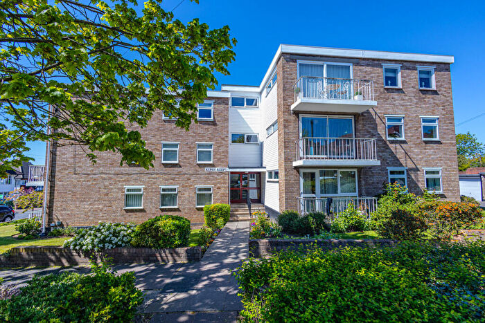 2 Bedroom Apartment For Sale In Kings Keep, Kings Road, Westcliff-on-sea, SS0