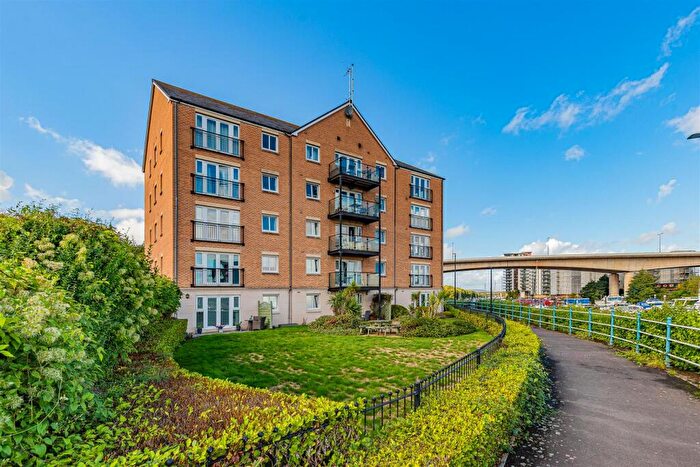 2 Bedroom Apartment To Rent In The Anchorage, River Walk, Penarth Marina., CF64