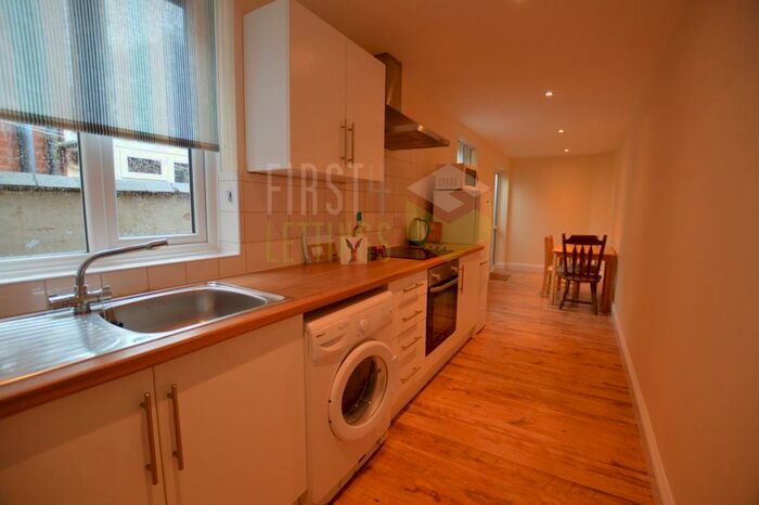 3 Bedroom Terraced House To Rent In Cecilia Road, Leicester, LE2