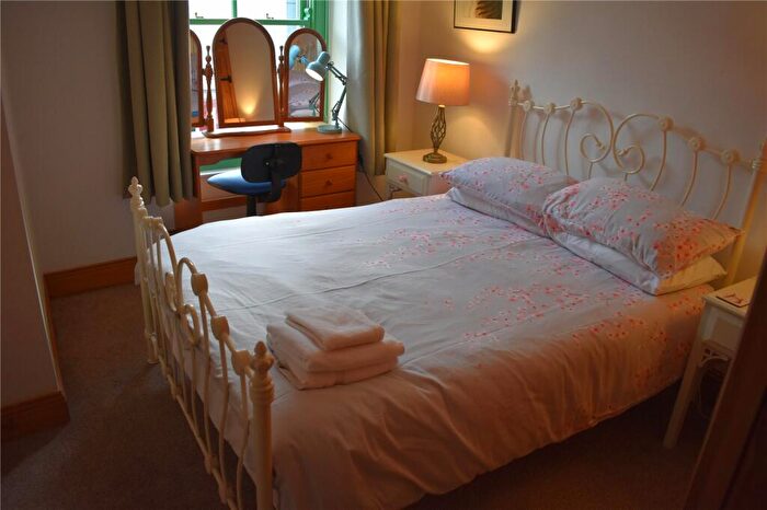 2 Bedroom Detached House For Sale In East Street, Newport, Pembrokeshire, SA42