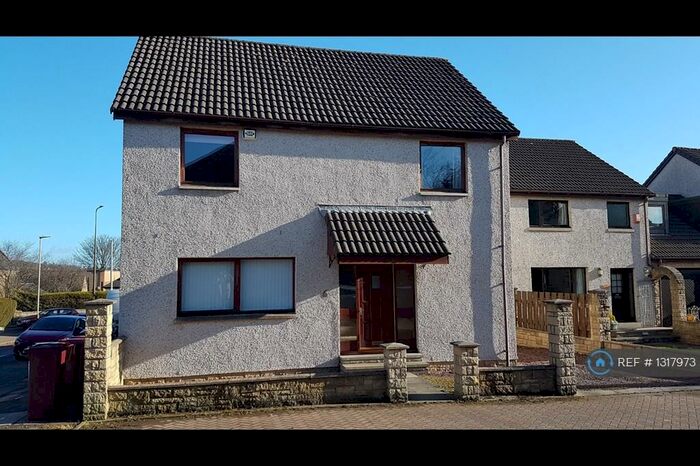 3 Bedroom Detached House To Rent In Mclean Street, Dundee, DD3