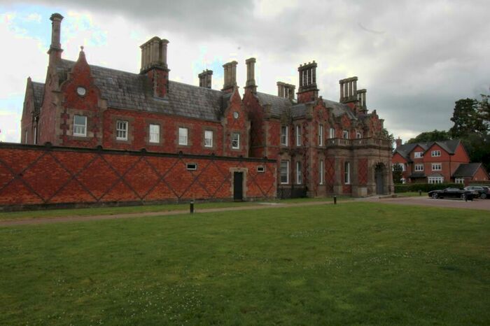 2 Bedroom Apartment To Rent In Blencowe Close, Backford, Chester, Cheshire, CH1