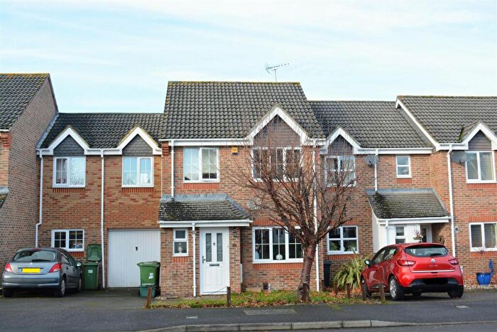 4 Bedroom Terraced House To Rent In Manor Crescent, Epsom, Surrey, KT19