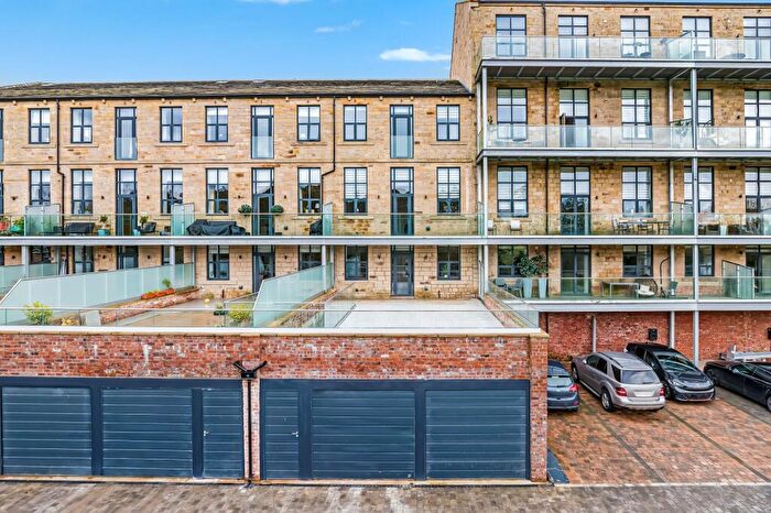 4 Bedroom House For Sale In Iron Row, Burley In Wharfedale, Ilkley, West Yorkshire, LS29