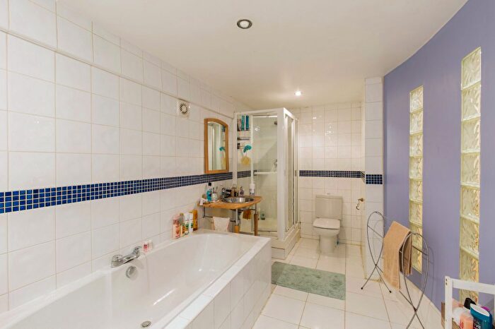 1 Bedroom Property To Rent In A Barker Gate, Nottingham, NG1