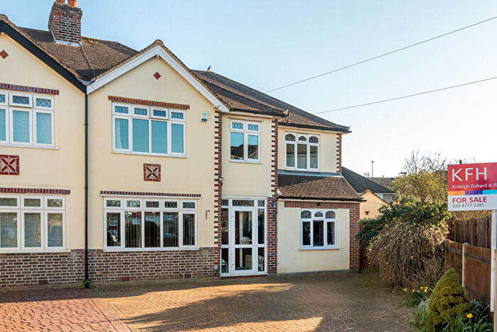 5 Bedroom Semi Detached House For Sale In Manor Park Close, West Wickham, Kent, BR4