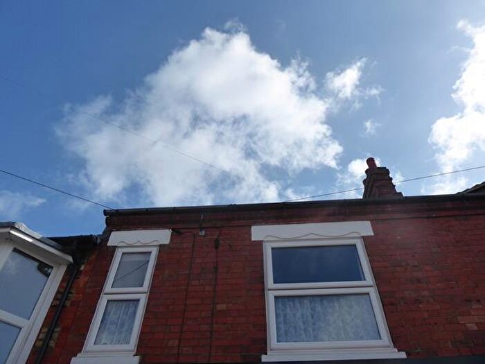 1 Bedroom Flat To Rent In Wellingborough Road, Rushden, NN10