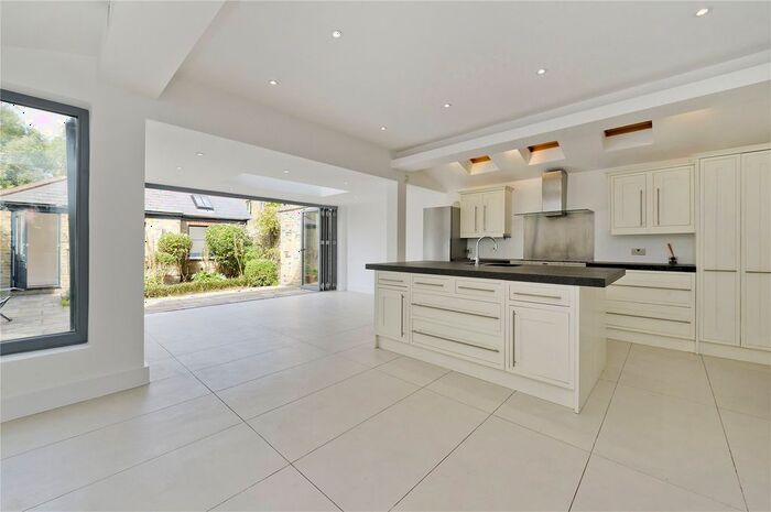 4 Bedroom End Of Terrace House To Rent In Kelfield Gardens, Ladbroke Grove, London, W10