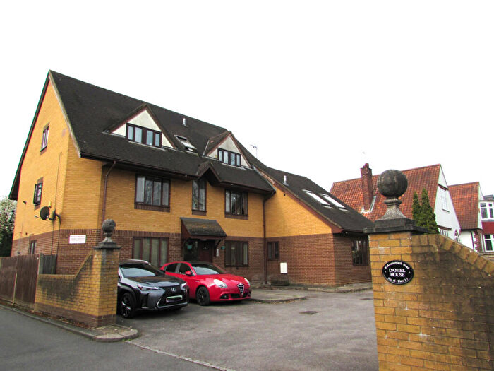 2 Bedroom Flat To Rent In Daniel House, Rickmansworth Road, Pinner, Middlesex, HA5