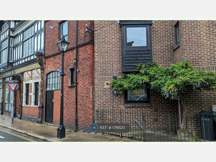 3 Bedroom End Of Terrace House To Rent In Castle Road, Southsea, PO5