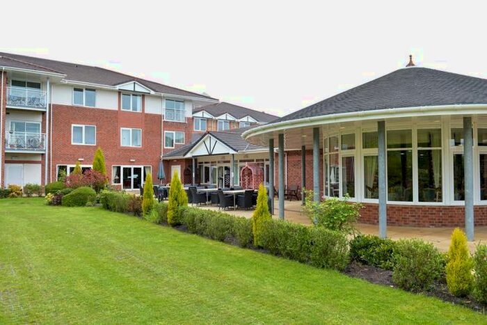 1 Bedroom Flat For Sale In Elton Head Road, St Helens, WA9