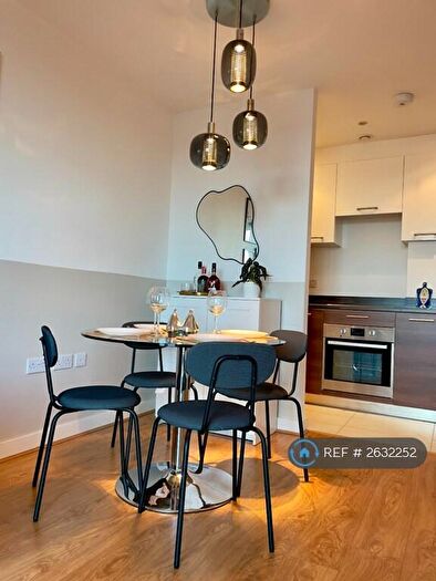 1 Bedroom Flat To Rent In Forge Square, London, E14