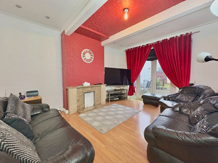 3 Bedroom Semi-Detached House To Rent In Briar Avenue, Norbury, London, SW16