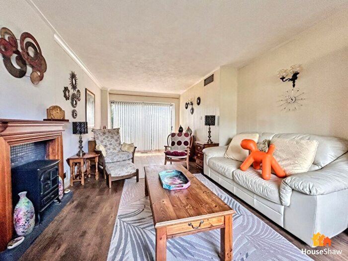 3 Bedroom Detached House For Sale In Icknield Close, Wendover, HP22