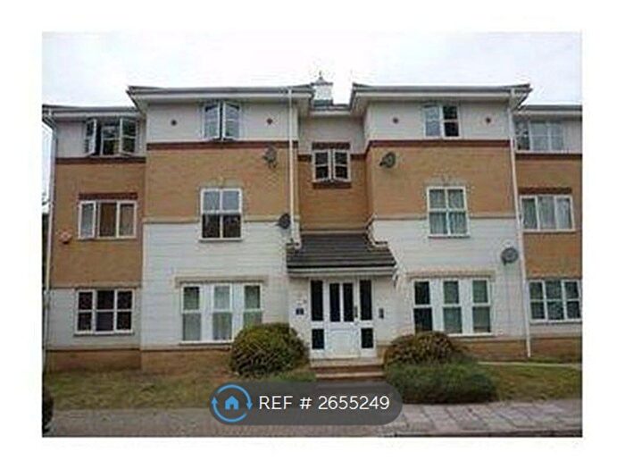 2 Bedroom Flat To Rent In Birchdene Drive, London, SE28