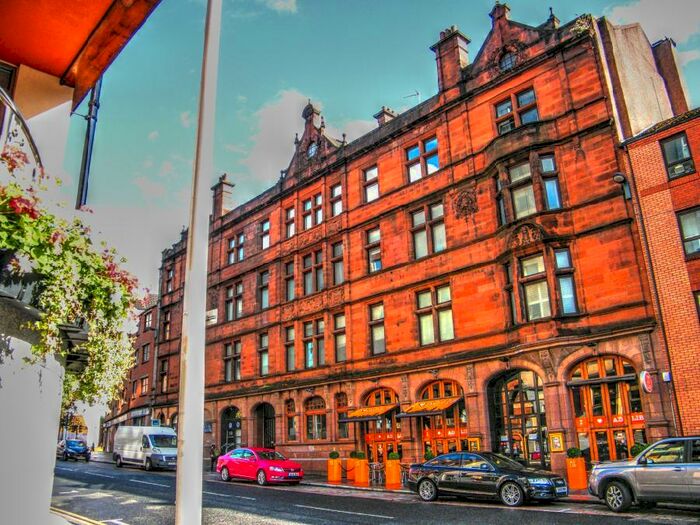 2 Bedroom Apartment To Rent In Ingram Street, Merchant City, G1