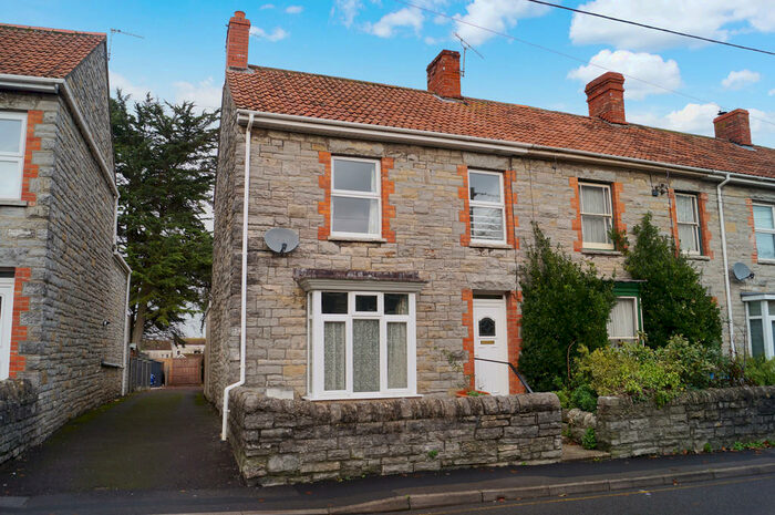 2 Bedroom End Of Terrace House To Rent In Vestry Road, Street, BA16