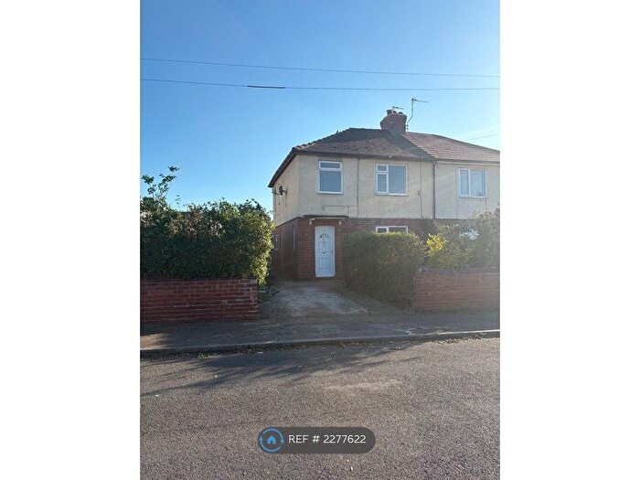 3 Bedroom Semi-Detached House To Rent In Rother Street, Brampton, Barnsley, S73