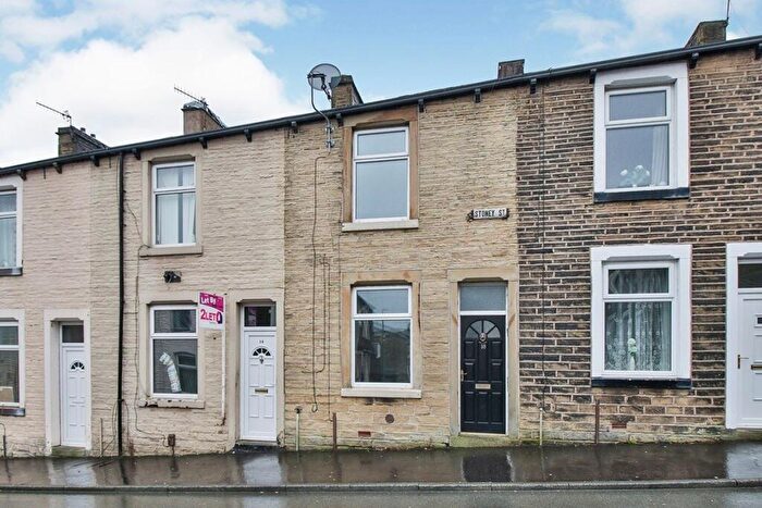 2 Bedroom Terraced House For Sale In Stoney Street, Burnley, Lancashire, BB11