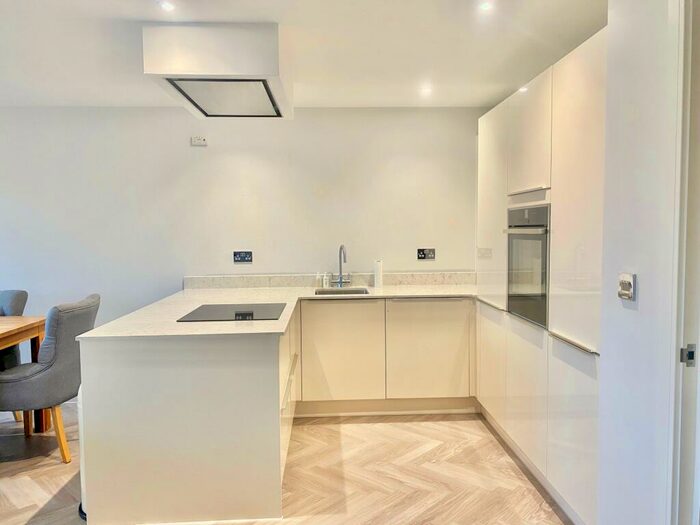 3 Bedroom Apartment To Rent In London Road, Aston Clinton, Aylesbury, HP22