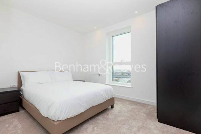 2 Bedroom Flat To Rent In Accolade Avenue, Southall, UB1