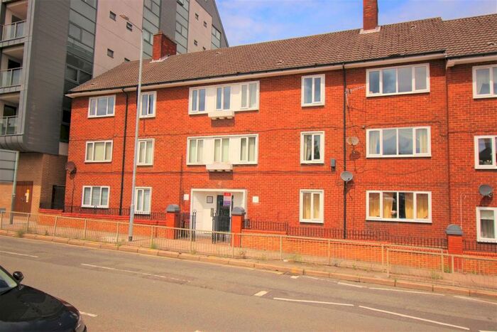 3 Bedroom Flat To Rent In Great Crosshall Street, City Centre, L3