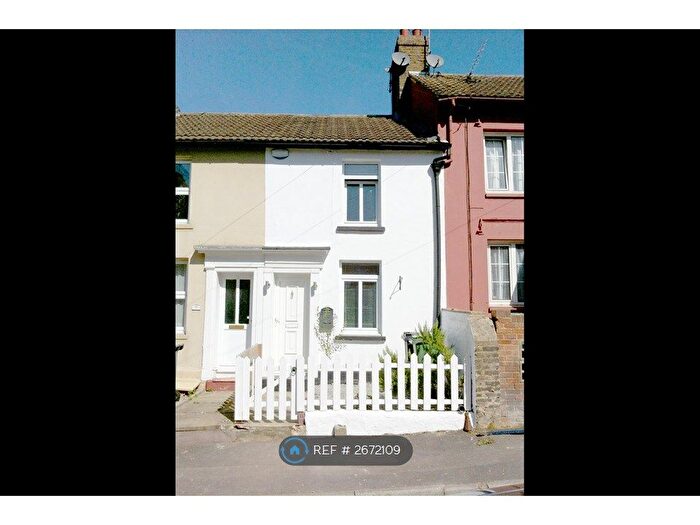 2 Bedroom Terraced House To Rent In Perryfield Street, Maidstone, ME14