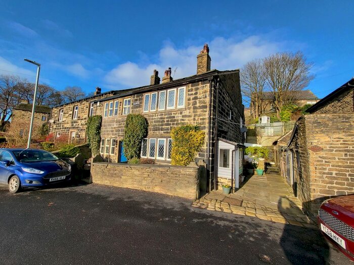 1 Bedroom Cottage To Rent In Cliffe, Warley, HX2