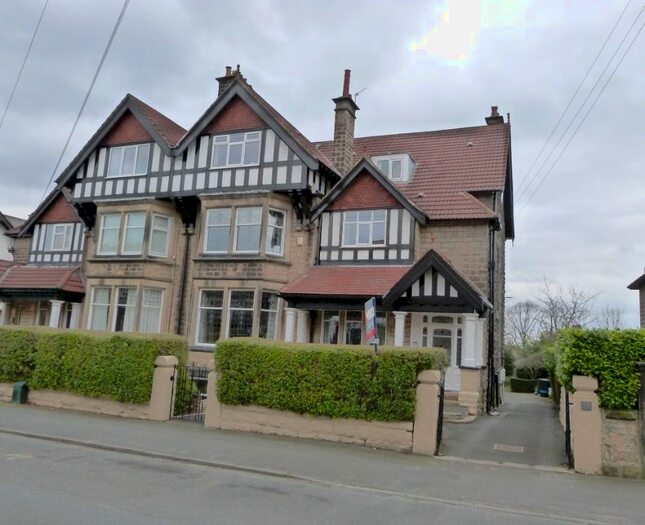 3 Bedroom Flat To Rent In Tewit Well Road, Harrogate, HG2