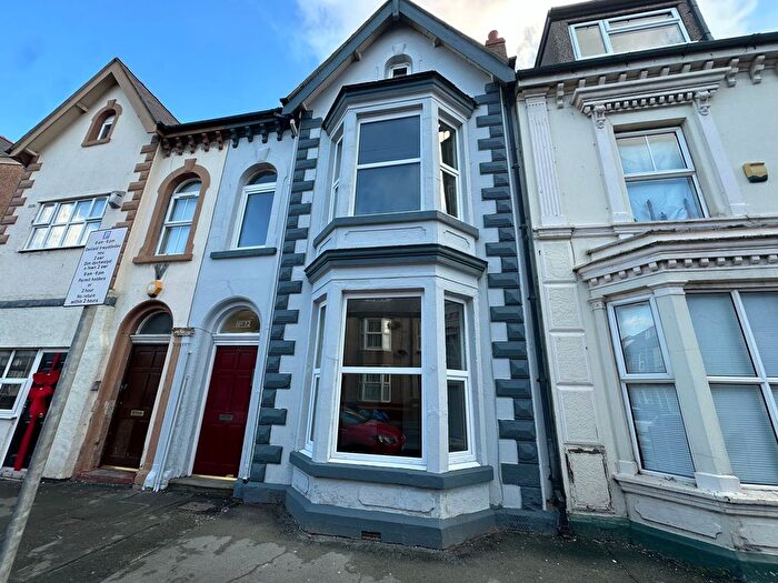2 Bedroom Flat To Rent In Kinmel Street, Rhyl, LL18