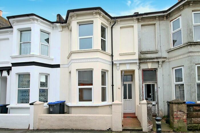 Studio To Rent In Clifton Road, Worthing, BN11
