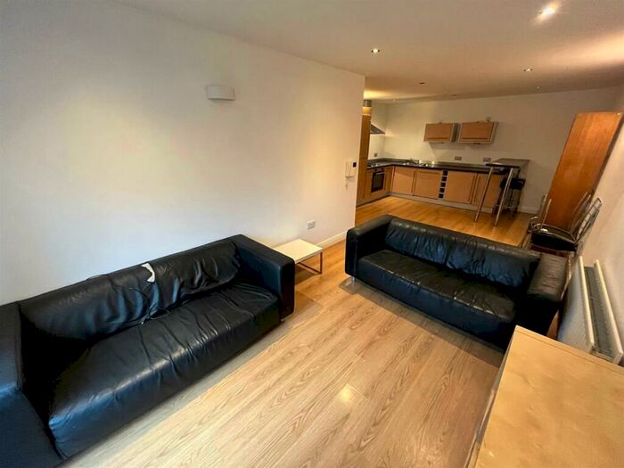 2 Bedroom Apartment To Rent In Tarn House, Ellesmere Street, Castlefield, M15