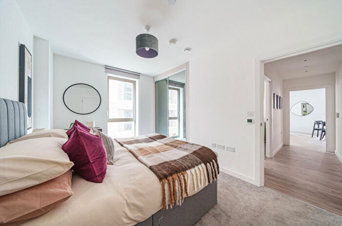 2 Bedroom Apartment To Rent In Bed, Th Floor, Tyne, Refinery House In Anchors Point, E16