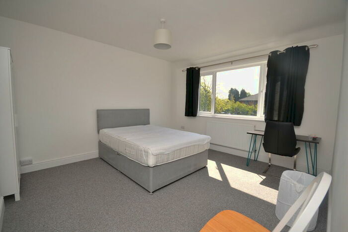 2 Bedroom Flat To Rent In Derby Road, Beeston, NG9