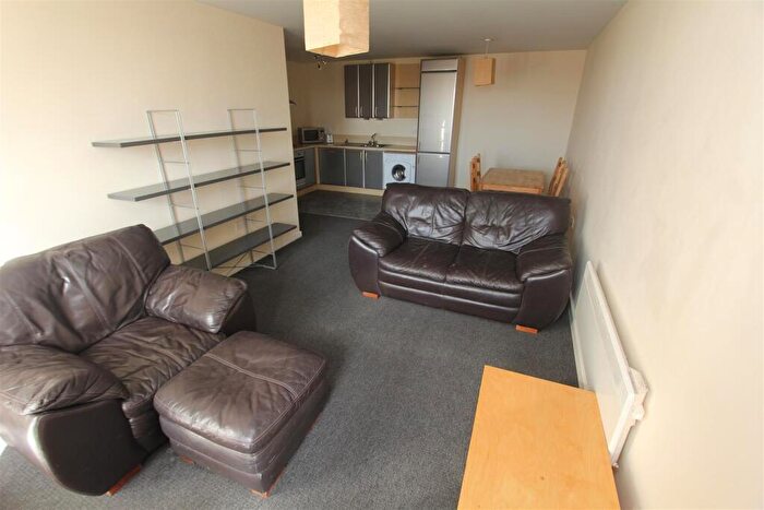 2 Bedroom Flat To Rent In Aspect, Elmwood Lane, LS2