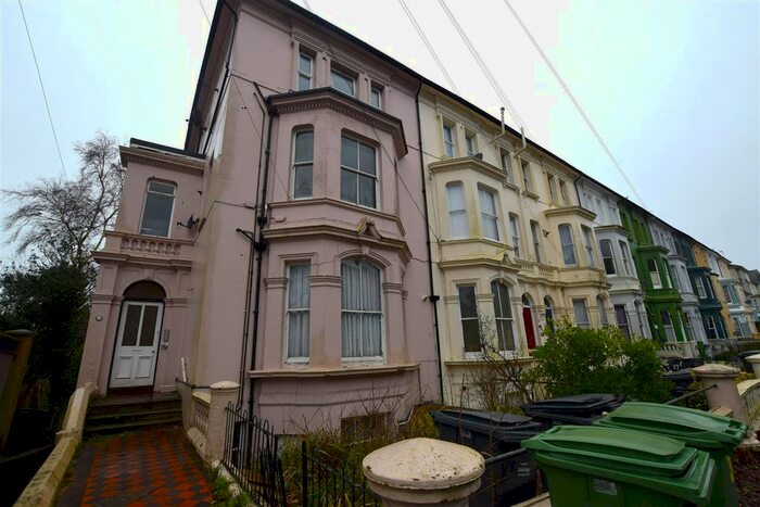 1 Bedroom Flat To Rent In Baldslow Road, Hastings, TN34