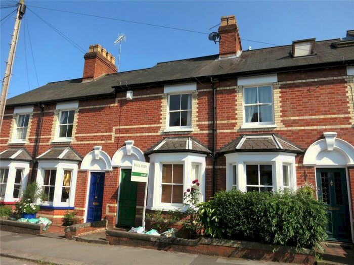 2 Bedroom Terraced House To Rent In Park Road, Henley-on-Thames, Oxfordshire, RG9