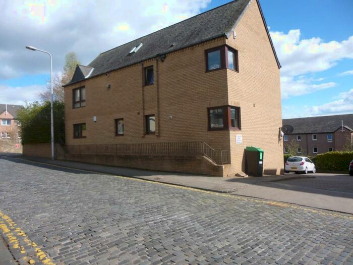 3 Bedroom Flat To Rent In B Roseangle, DD1