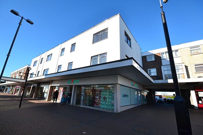 1 Bedroom Flat To Rent In Grover Walk, Corringham, SS17