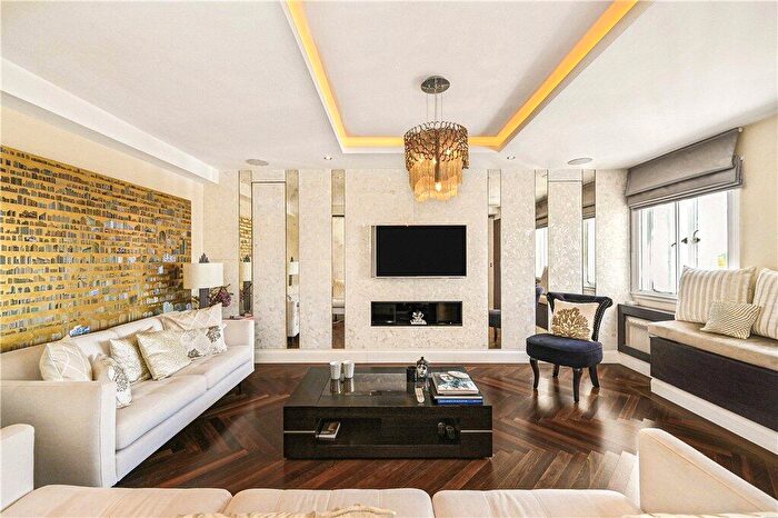 3 Bedroom Apartment For Sale In Chiltern Court, Baker Street, NW1